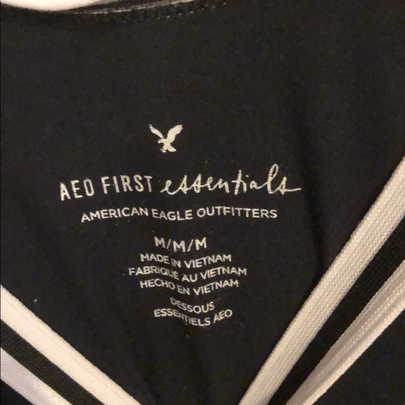 Crop top - Picture 2 of 3